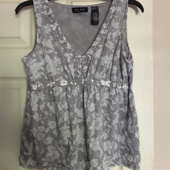 Gray Floral Sleeveless Top M - Picture 1 of 5